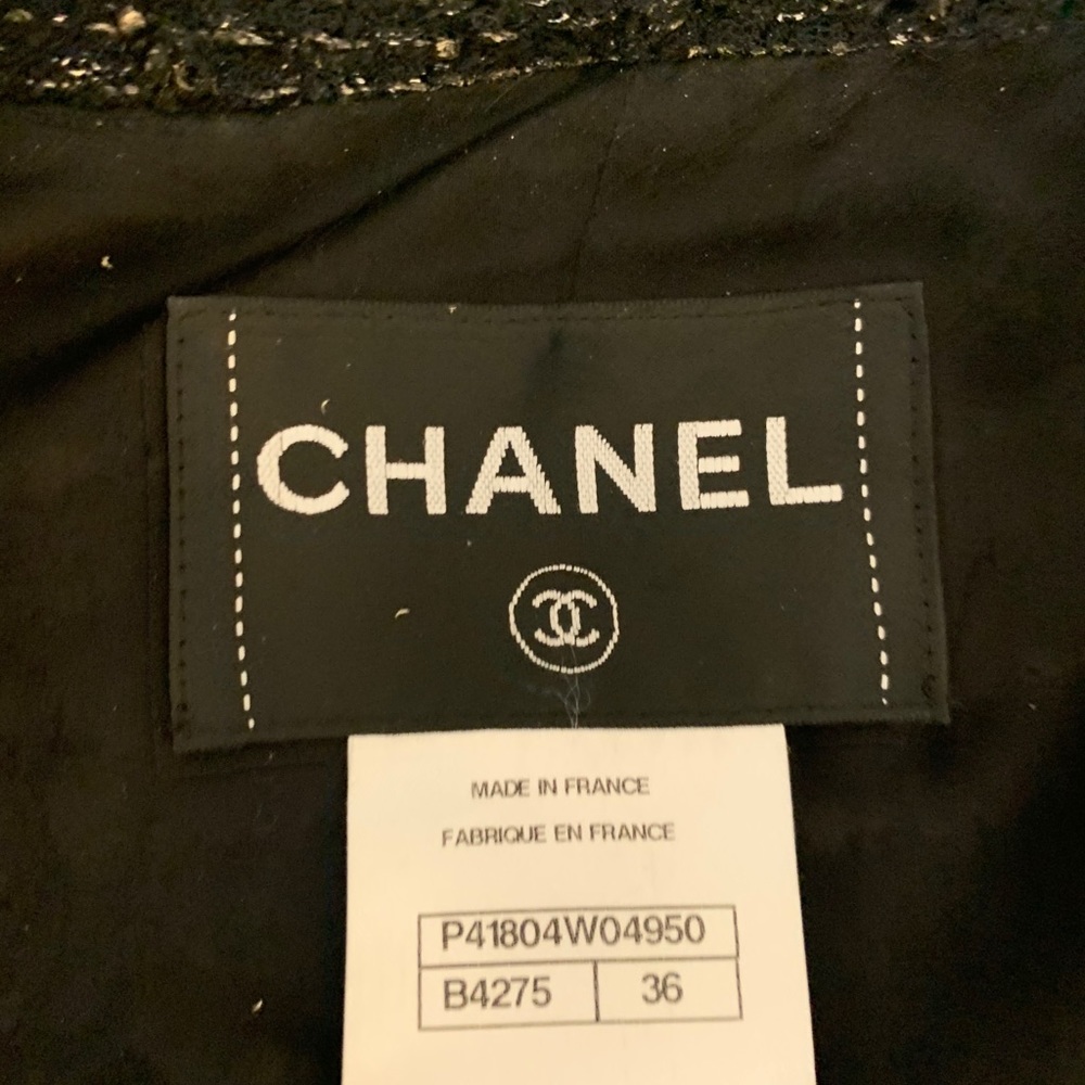 Chanel jacket - Picture 2 of 5
